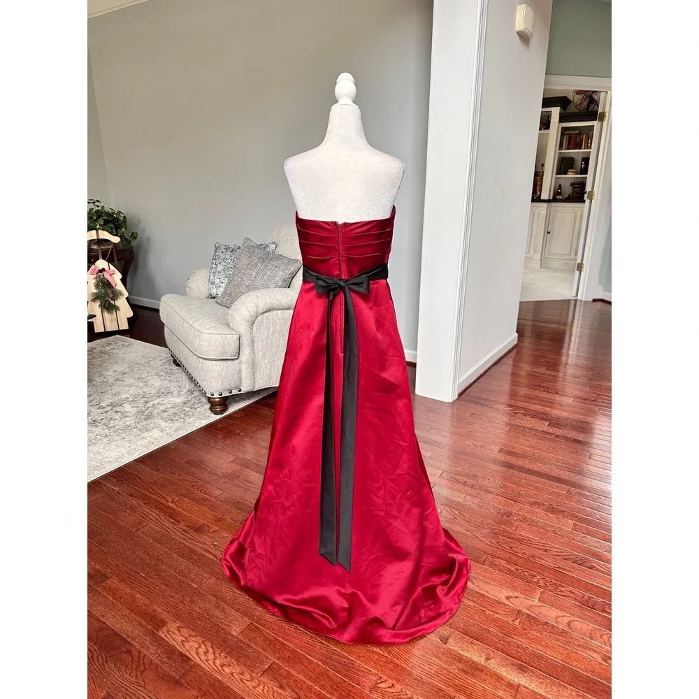 Alfred Angelo David's Bridal Red Strapless Tie Back Belt Princess Gown Dress
